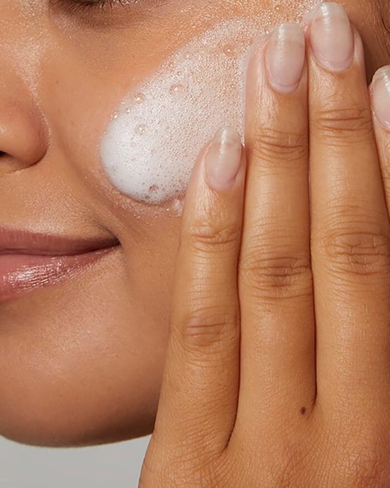 CeraVe - Hydraterende crème-tot-schuim gezichtsreiniger voor een gebalanceerde tot droge huid - 473 ml